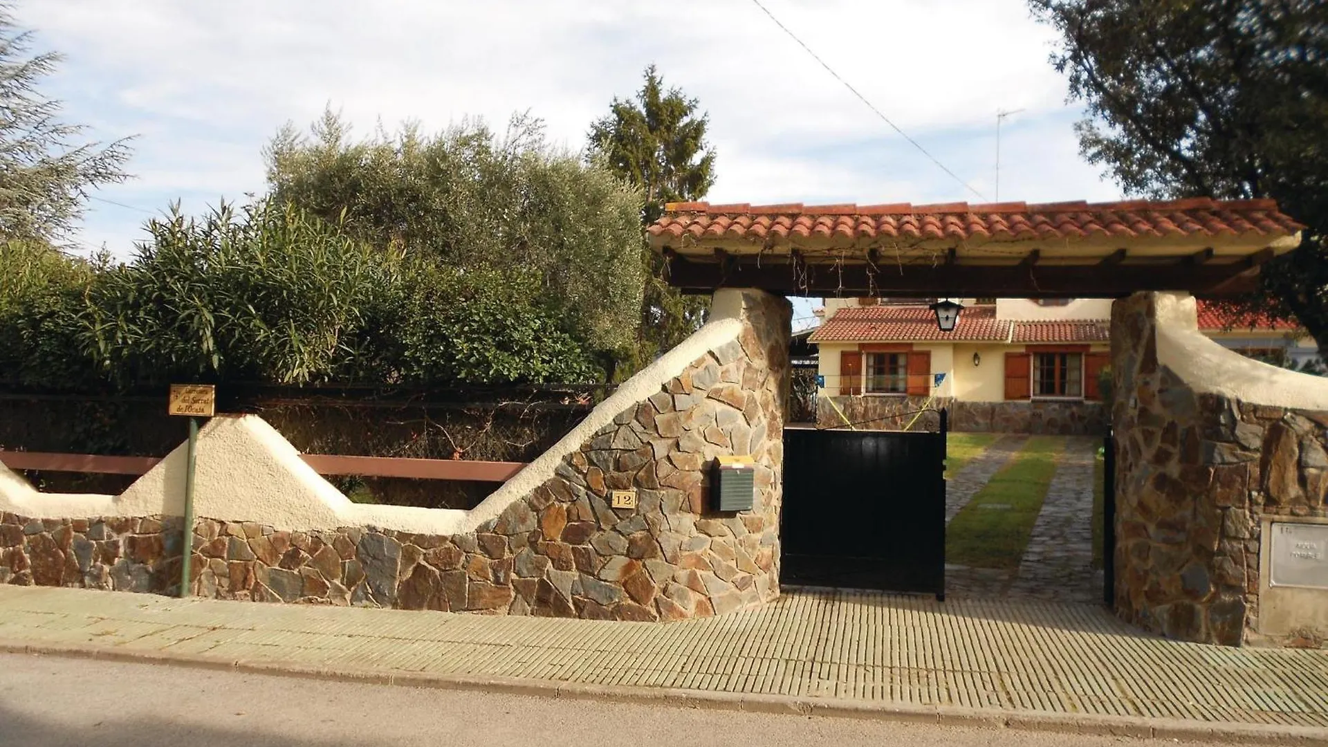 Cozy Home In Lametlla Del Valles With Kitchen Bigues I Riells Spain